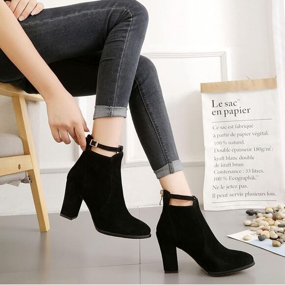 BRAND NEW ANKLE BUCKLE STRAP ROUND TOE COMFY DRESSY WINTER BOOTIE - Picture 1 of 16